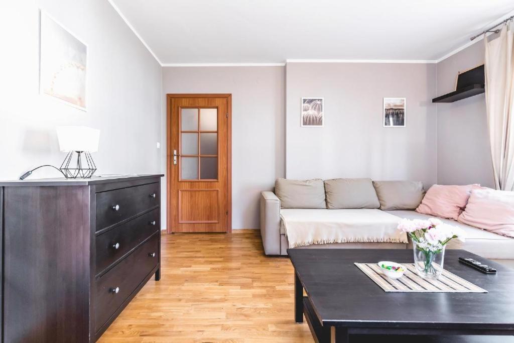 Apartament Niecala Queens Superior Люблин Екстериор снимка