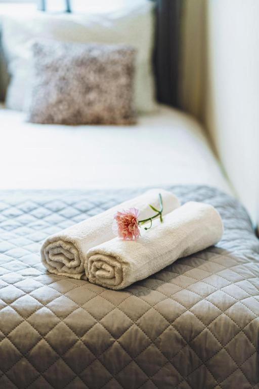 Apartament Niecala Queens Superior Люблин Екстериор снимка