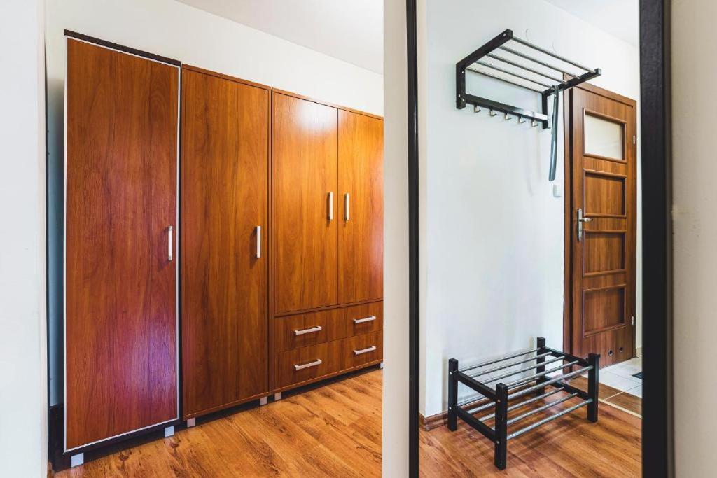 Apartament Niecala Queens Superior Люблин Екстериор снимка